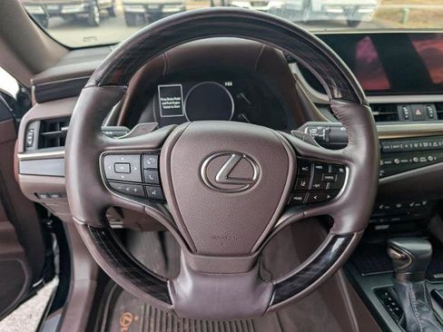 Used 2019 Lexus ES 350 w/ Luxury Package image 8