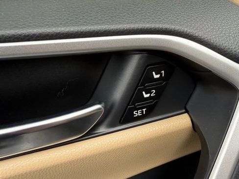 Used 2023 Toyota RAV4 XLE Premium image 16