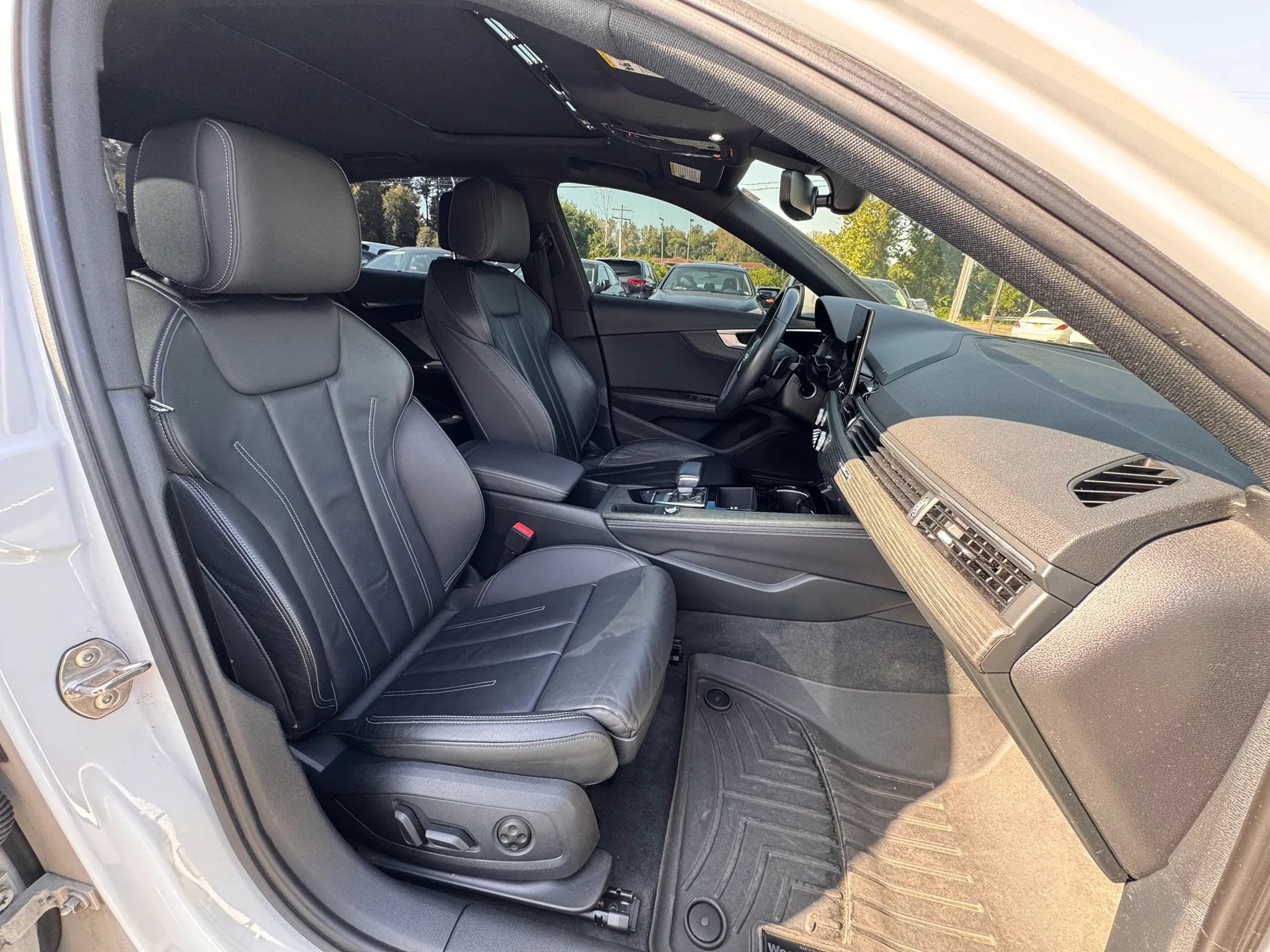 Used 2022 Audi A4 2.0T Premium Plus AWD/4WD image 11