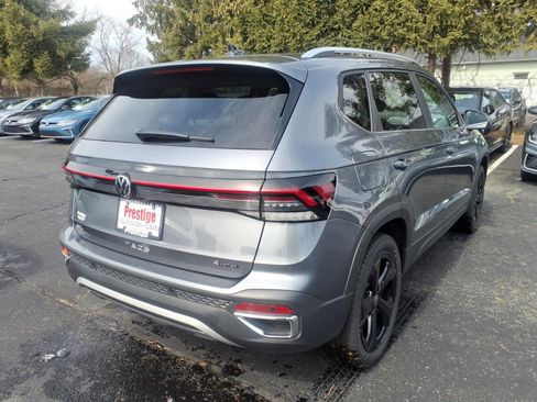 New 2026 Volkswagen Taos SEL AWD/4WD image 2