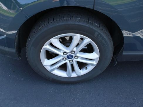 Used 2019 Ford Edge SEL w/ Equipment Group 201A AWD/4WD image 5
