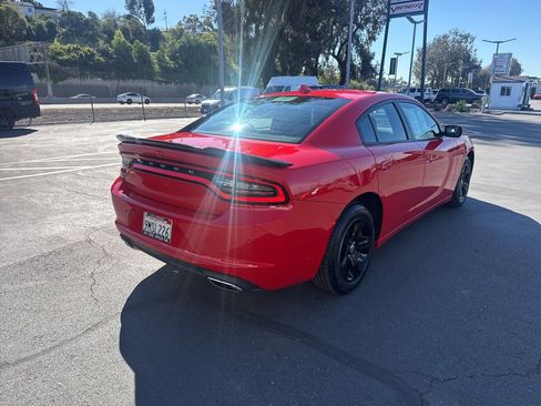 Used 2023 Dodge Charger SXT image 7