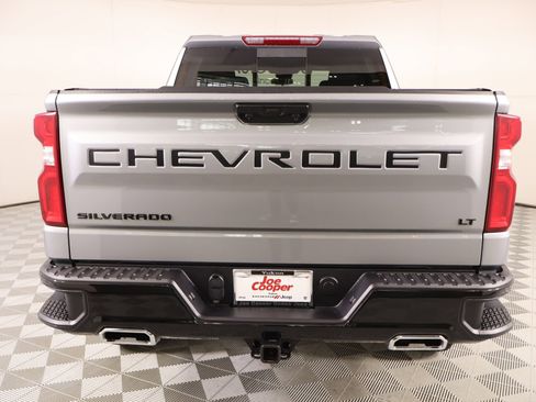 Used 2024 Chevrolet Silverado 1500 LT Trail Boss w/ Convenience Package II AWD/4WD image 22