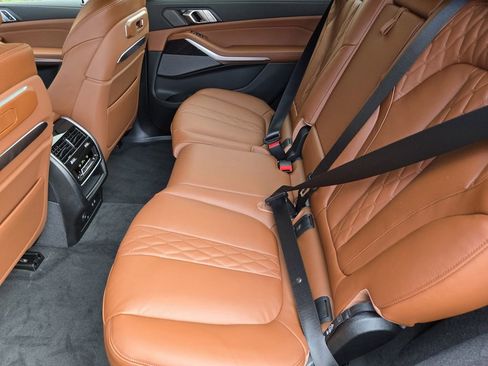 New 2026 BMW X7 M60i image 31