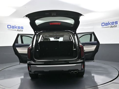 New 2025 Kia Telluride EX w/ EX Captain's Chair Package image 60