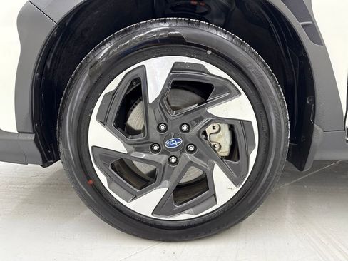 Used 2025 Subaru Crosstrek 2.5i Limited image 9