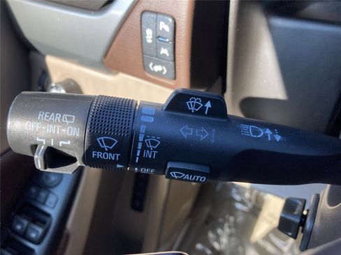 Used 2017 Chevrolet Tahoe LT w/ LT Signature Package image 21