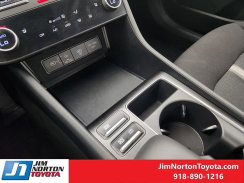 Used 2025 Hyundai Sonata SEL FWD image 20