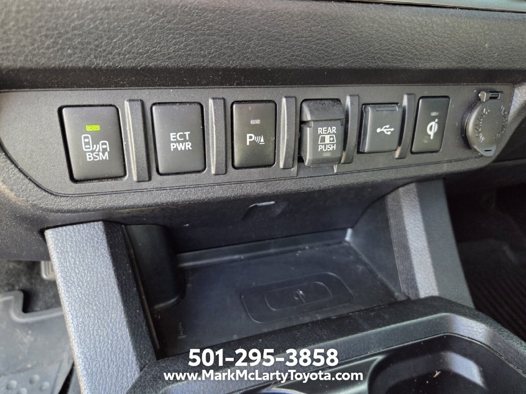 Used 2023 Toyota Tacoma TRD Off-Road w/ Technology Package AWD/4WD image 25