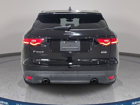 Used 2020 Jaguar F-PACE Premium image 8