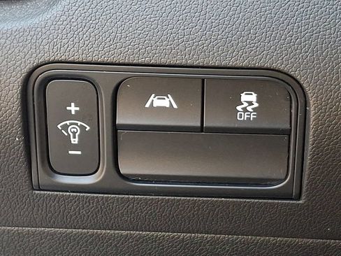 Certified 2023 Kia Sorento LX AWD/4WD image 25