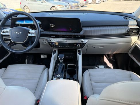 Certified 2023 Kia Telluride SX Prestige AWD/4WD image 18
