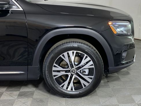 New 2025 Mercedes-Benz GLB 250 4MATIC image 10