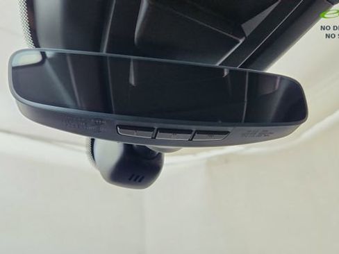 Used 2024 Porsche Cayenne Coupe AWD/4WD image 52
