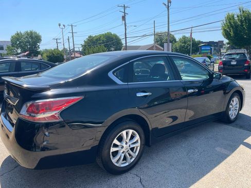 Used 2014 Nissan Altima 2.5 S w/ Sport Value Package FWD image 12