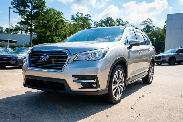 Used 2020 Subaru Ascent Limited w/ Technology Package AWD/4WD image 11