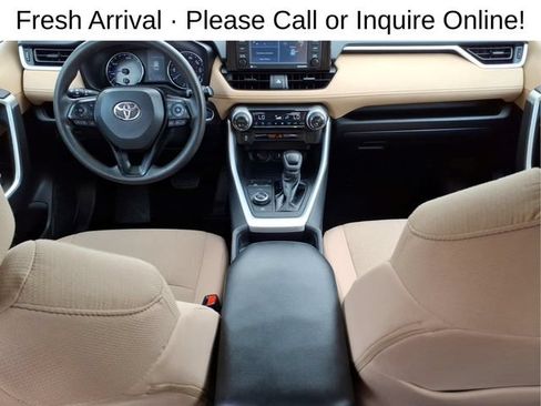 Used 2021 Toyota RAV4 XLE AWD/4WD image 21