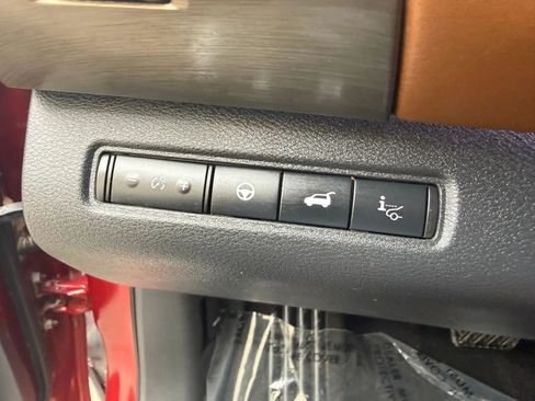 Used 2023 Nissan Pathfinder Platinum AWD/4WD image 26