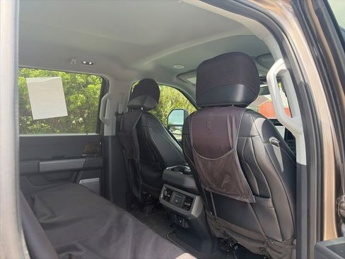 Used 2023 Ford F250 Lariat w/ Lariat Ultimate Package AWD/4WD image 11