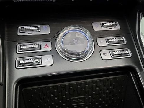Used 2026 Lincoln Nautilus Reserve AWD/4WD image 23