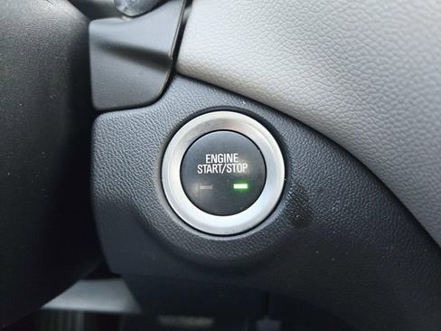 Used 2019 Chevrolet Equinox LS image 26