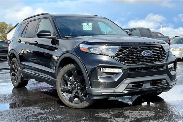 Used 2024 Ford Explorer ST-Line w/ Class IV Trailer Tow Package AWD/4WD image 2
