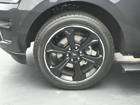 Used 2023 Ford Expedition Limited image 36