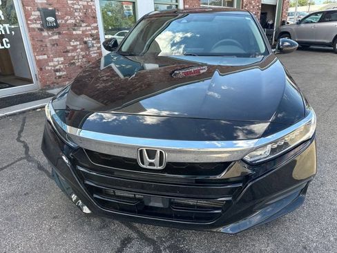 Used 2019 Honda Accord LX image 2