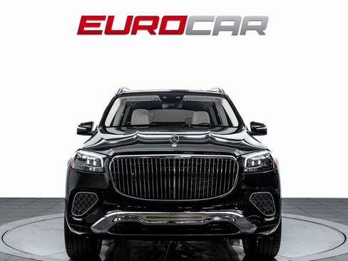Used 2025 Mercedes-Benz Maybach GLS 600 4MATIC image 8