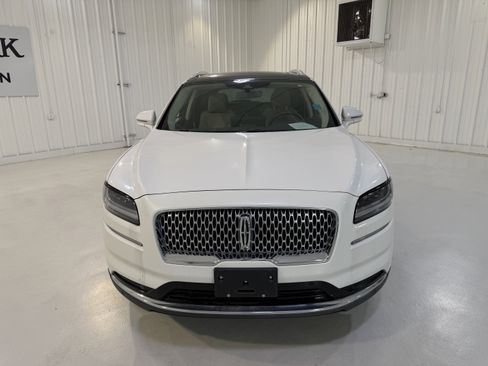 Used 2022 Lincoln Nautilus Reserve image 8