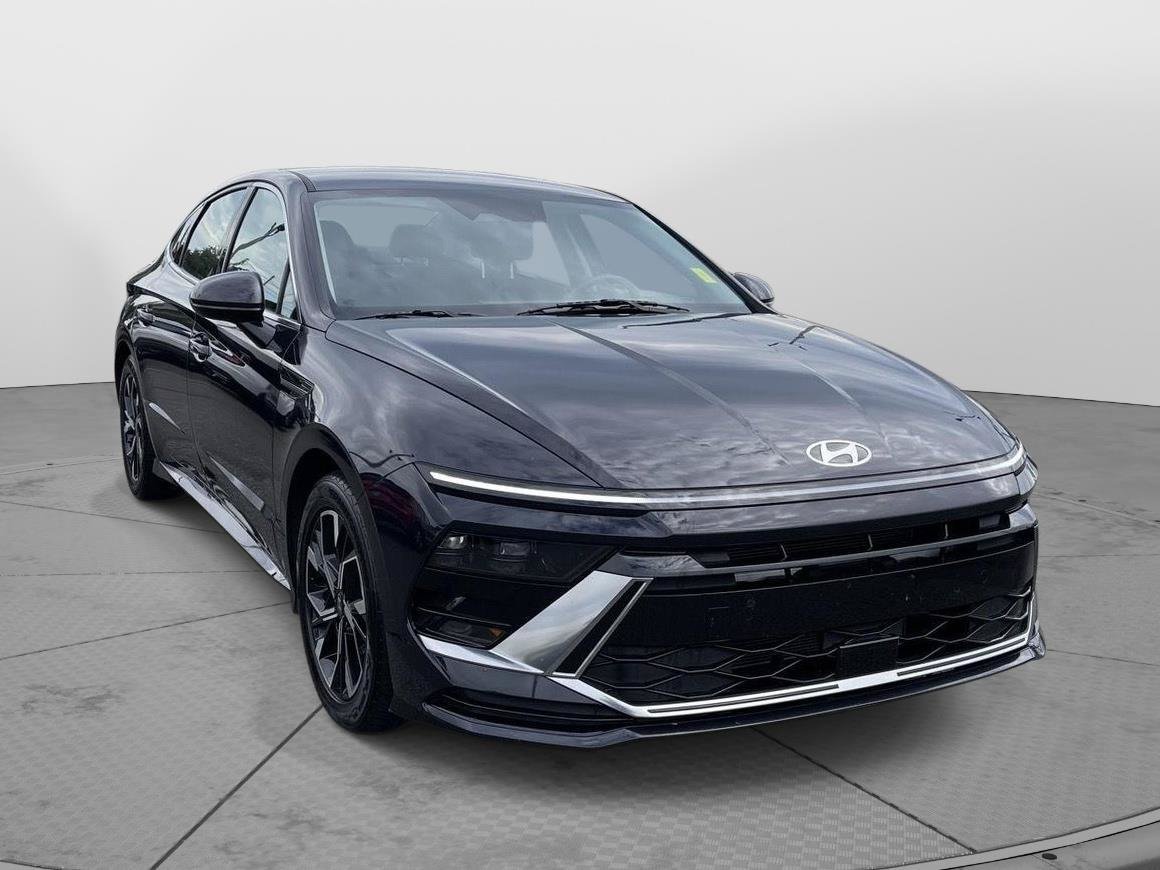 Used 2024 Hyundai Sonata SEL FWD image 1