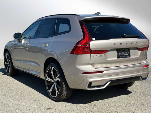 New 2025 Volvo XC60 B5 Ultra w/ Protection Package Premier image 5