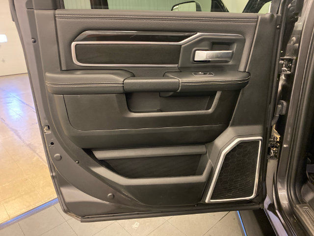 Used 2019 RAM 2500 Laramie w/ Night Edition AWD/4WD image 32