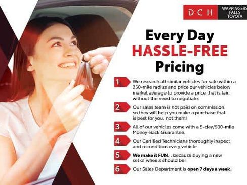 Used 2023 Toyota Corolla LE FWD image 2