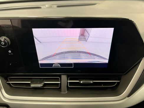 Used 2024 Chevrolet Trax RS w/ Driver Confidence Package image 15