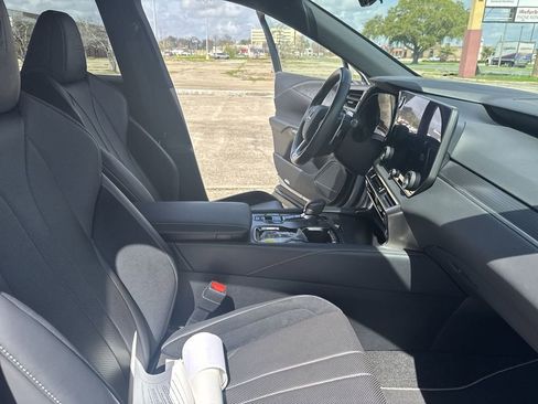 Used 2023 Lexus RX 500h F Sport AWD/4WD image 32