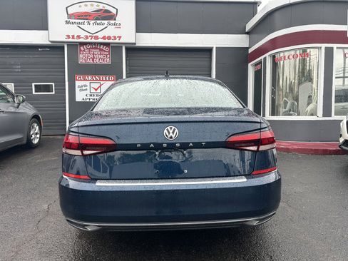 Used 2022 Volkswagen Passat 2.0T SE FWD image 8