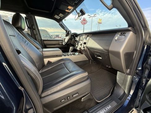 Used 2016 Ford Expedition Platinum image 31