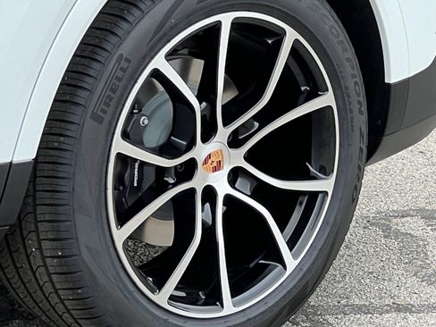New 2026 Porsche Cayenne AWD/4WD image 12