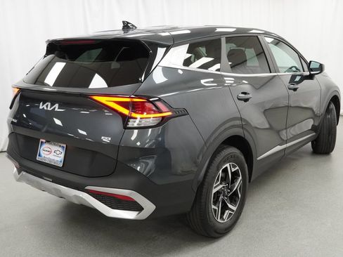 Used 2023 Kia Sportage LX AWD/4WD image 3