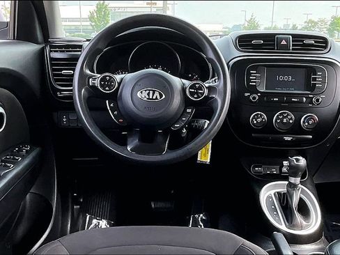 Used 2019 Kia Soul FWD image 17