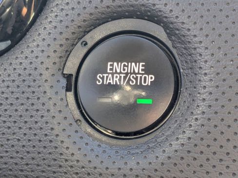 Used 2017 Cadillac XT5 Luxury w/ Advanced Security Package image 17