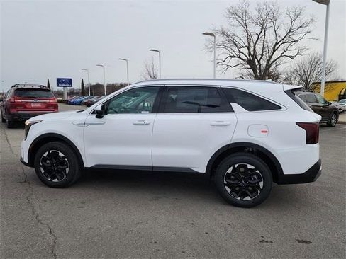 New 2026 Kia Sorento S image 8