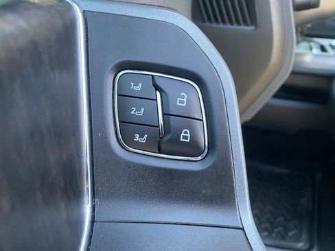 Used 2023 Ford F250 Lariat w/ Lariat Ultimate Package AWD/4WD image 14