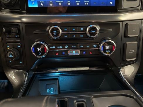 Used 2021 Ford F150 Lariat image 18