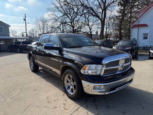 Used 2011 RAM 1500 Laramie image 5