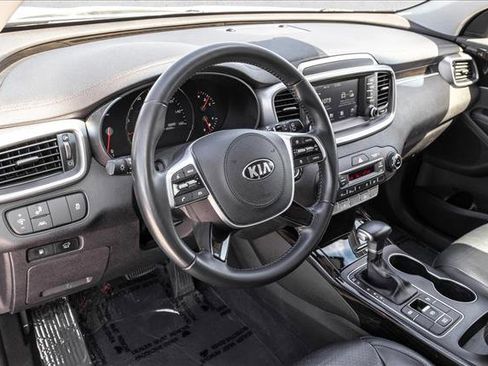 Used 2020 Kia Sorento EX FWD image 10