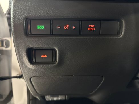 Used 2025 Nissan Sentra S FWD image 18