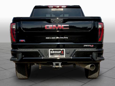 Used 2025 GMC Sierra 2500 AT4 w/ AT4 Premium Plus Package image 5