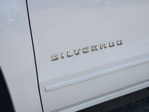 Used 2017 Chevrolet Silverado 1500 LT w/ All Star Edition AWD/4WD image 12